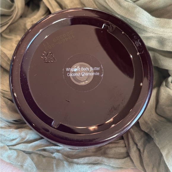 Josie Maran Whipped Argan Oil Body Butter • Coconut Chamomile • NEW •Josie Maran - Picture 2 of 2